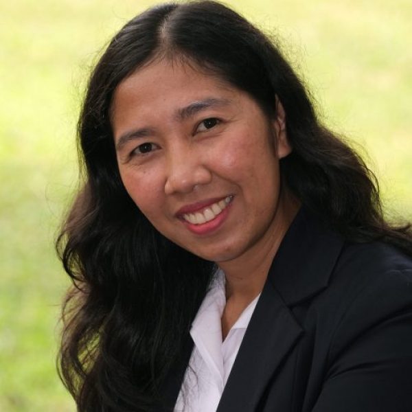 Henni Sitompul, M.Si.