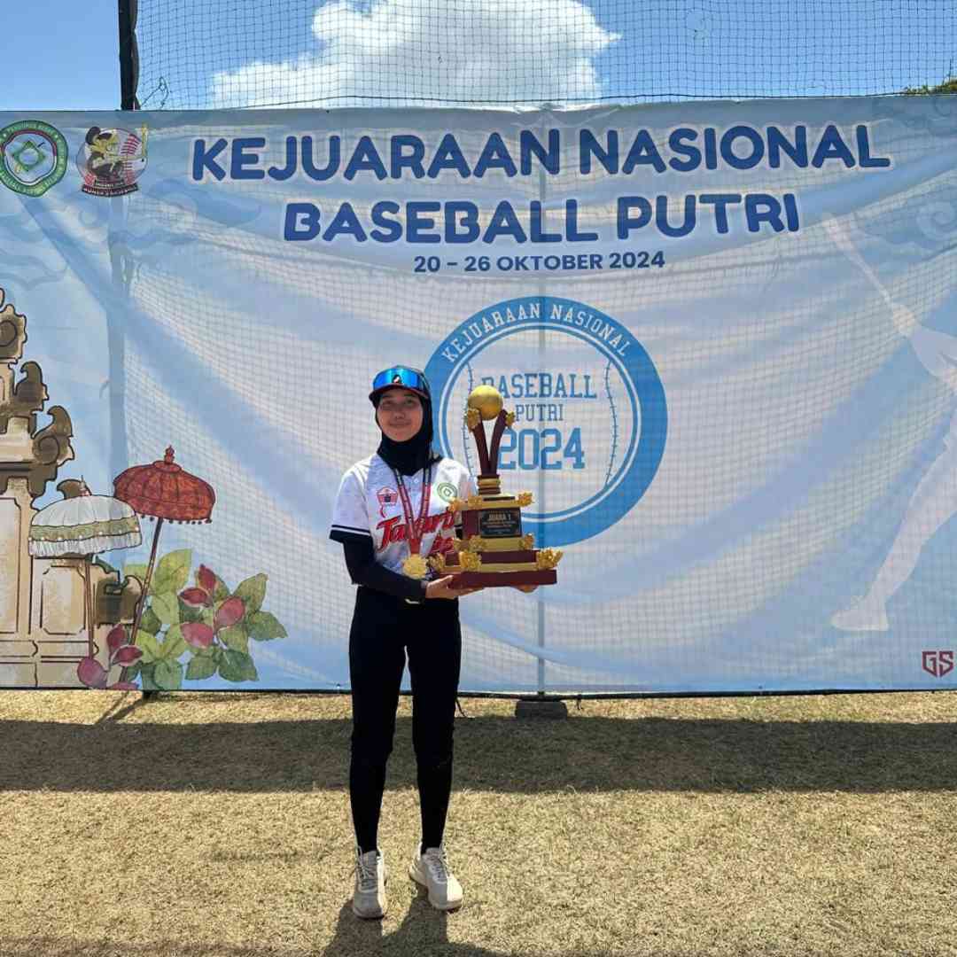 Mahasiswa Biologi UPH Kayla Putri Raih Juara 1 Kejurnas Baseball Putri 2024, Buktikan Kerja Keras dan Dedikasi Tinggi